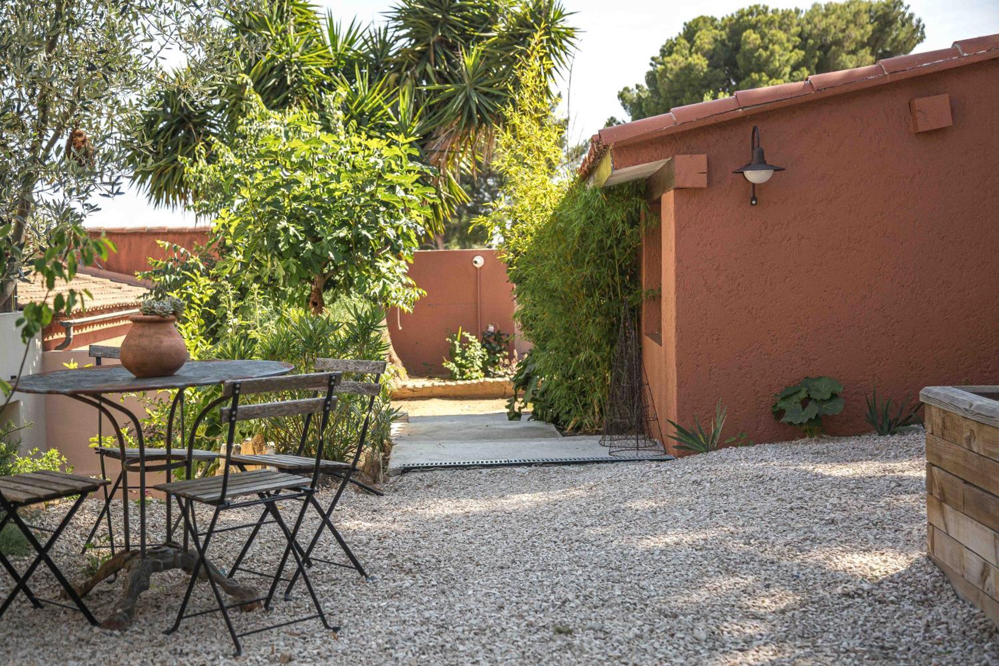 Suites 23 Cassis Luaran gambar