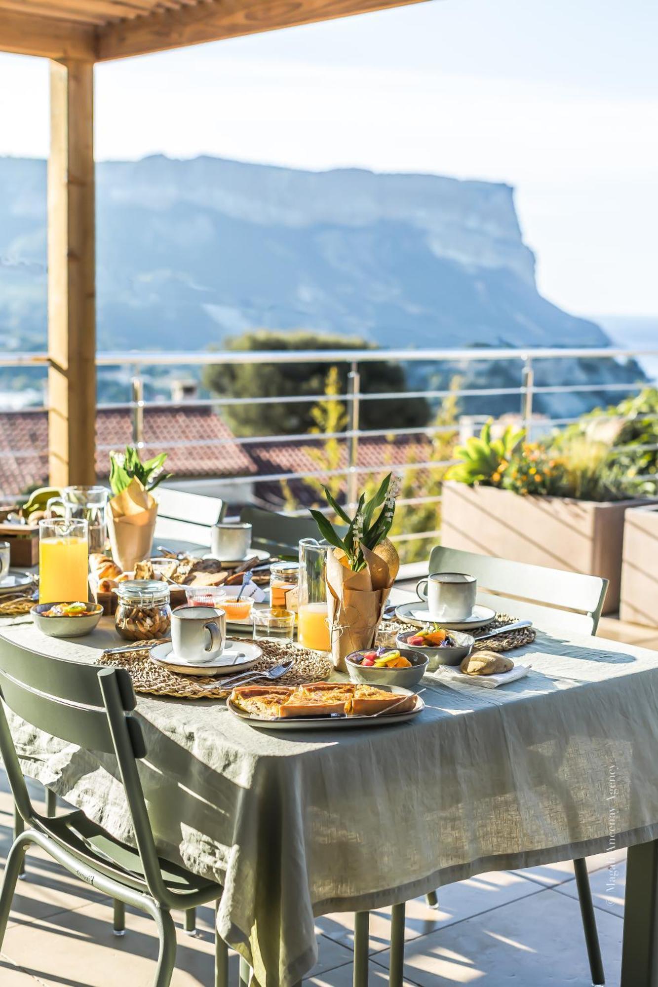 Suites 23 Cassis Luaran gambar