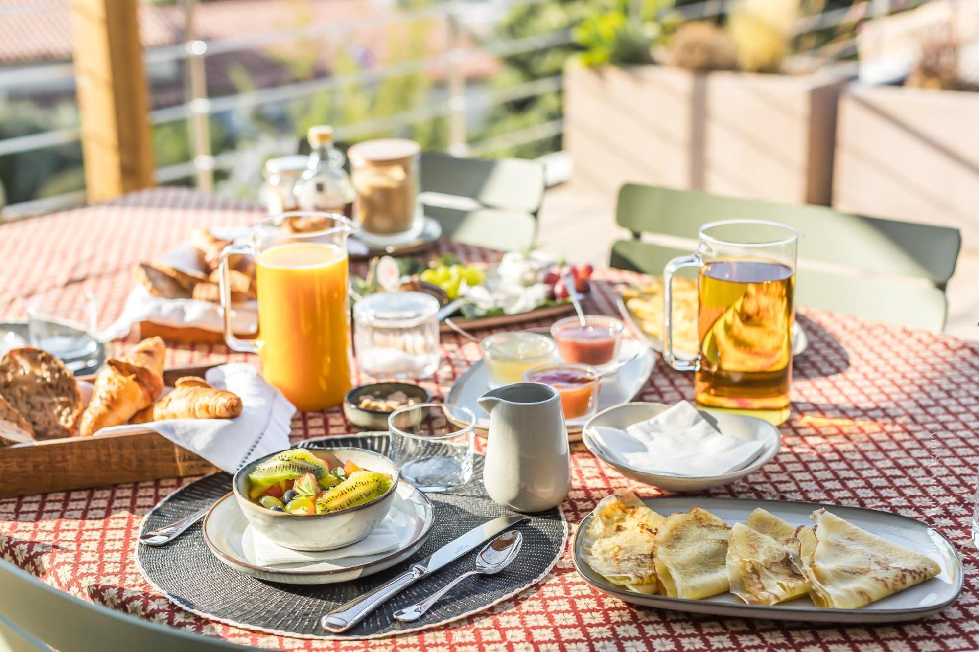 Suites 23 Cassis Luaran gambar